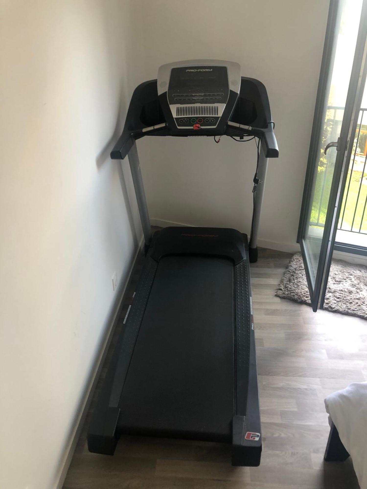 Grande Chambre 14 M2 Avec Salle De Bain Privative A Nanterre Prefecture Proche La Defense Arena Campus Sncf Et Paris Luaran gambar