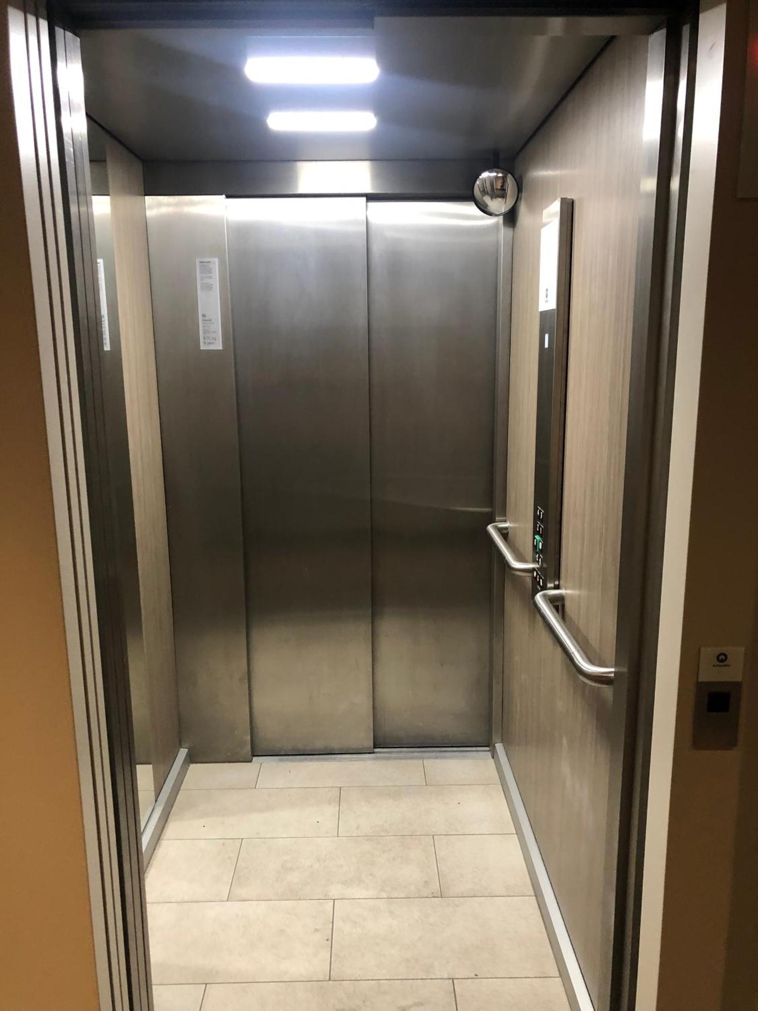 Grande Chambre 14 M2 Avec Salle De Bain Privative A Nanterre Prefecture Proche La Defense Arena Campus Sncf Et Paris Luaran gambar